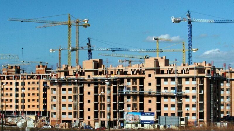 Claves del inmobiliario en 2025: la vivienda recupera el reinado y acapara la atención de todo el capital